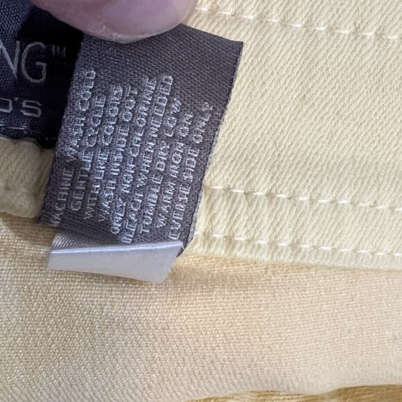 So Slimming Chico’s 2.5 Women’s Ankle Pants Jeans Yellow Stretch Size Large - Picture 14 of 14